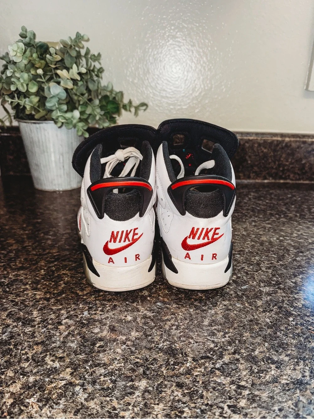 Air Jordan 6 Retro Carmine 2021 GS Youth Size 4.5Y Red White Nike